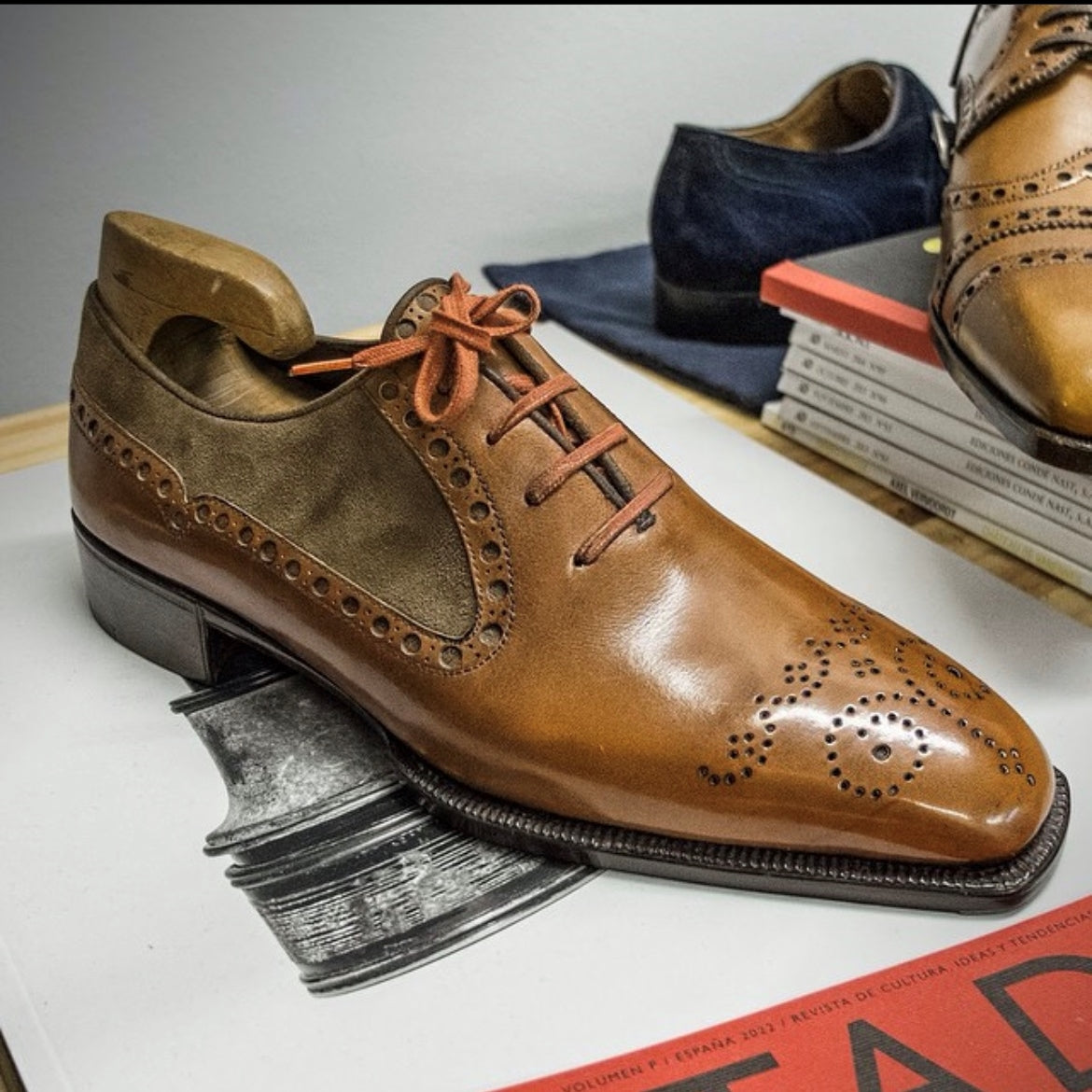 Domingo Medaillion Brogue Balmoral MTO - Tan