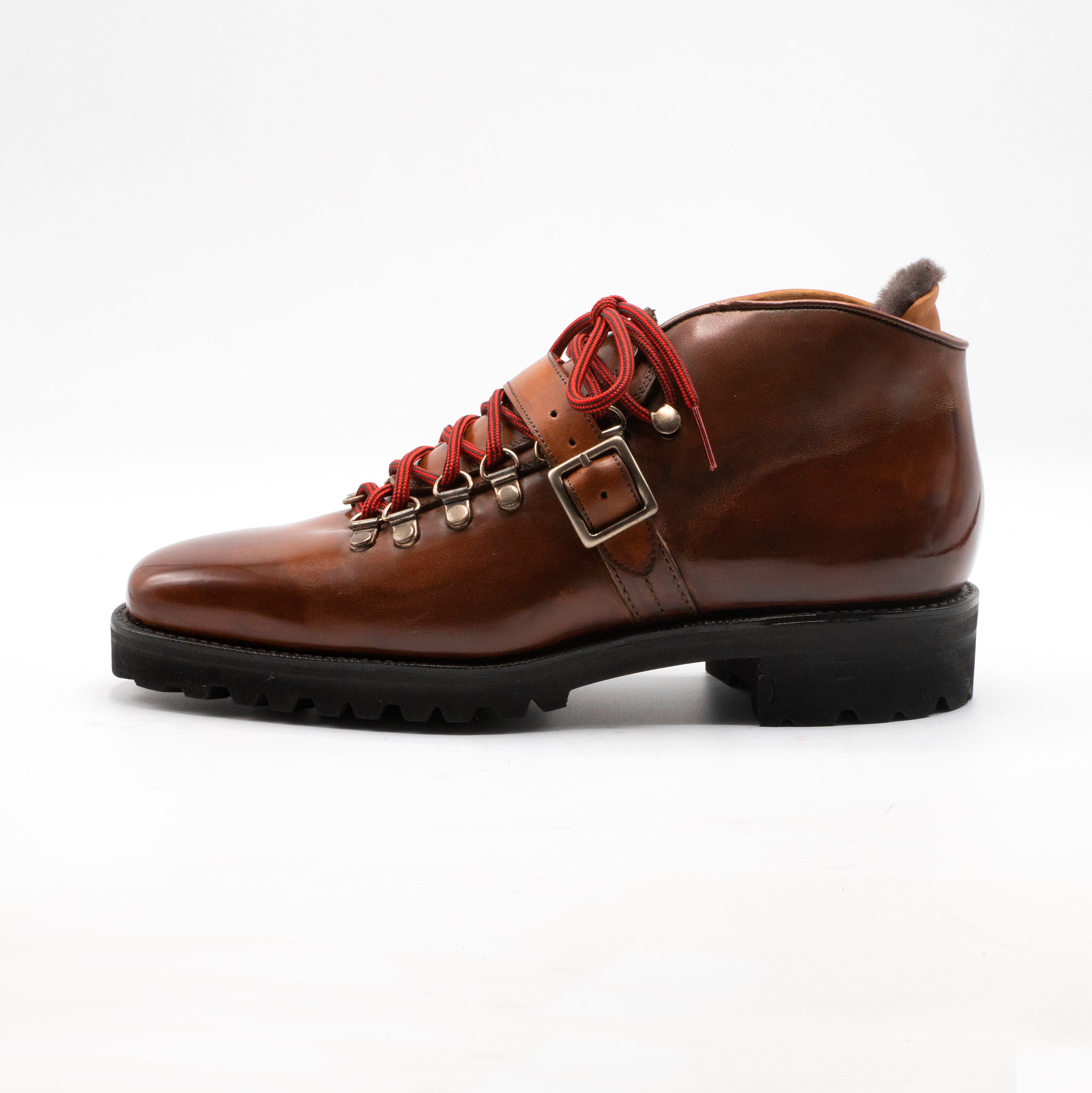 Borcego mountain boot made in Spain by Norman Vilalta