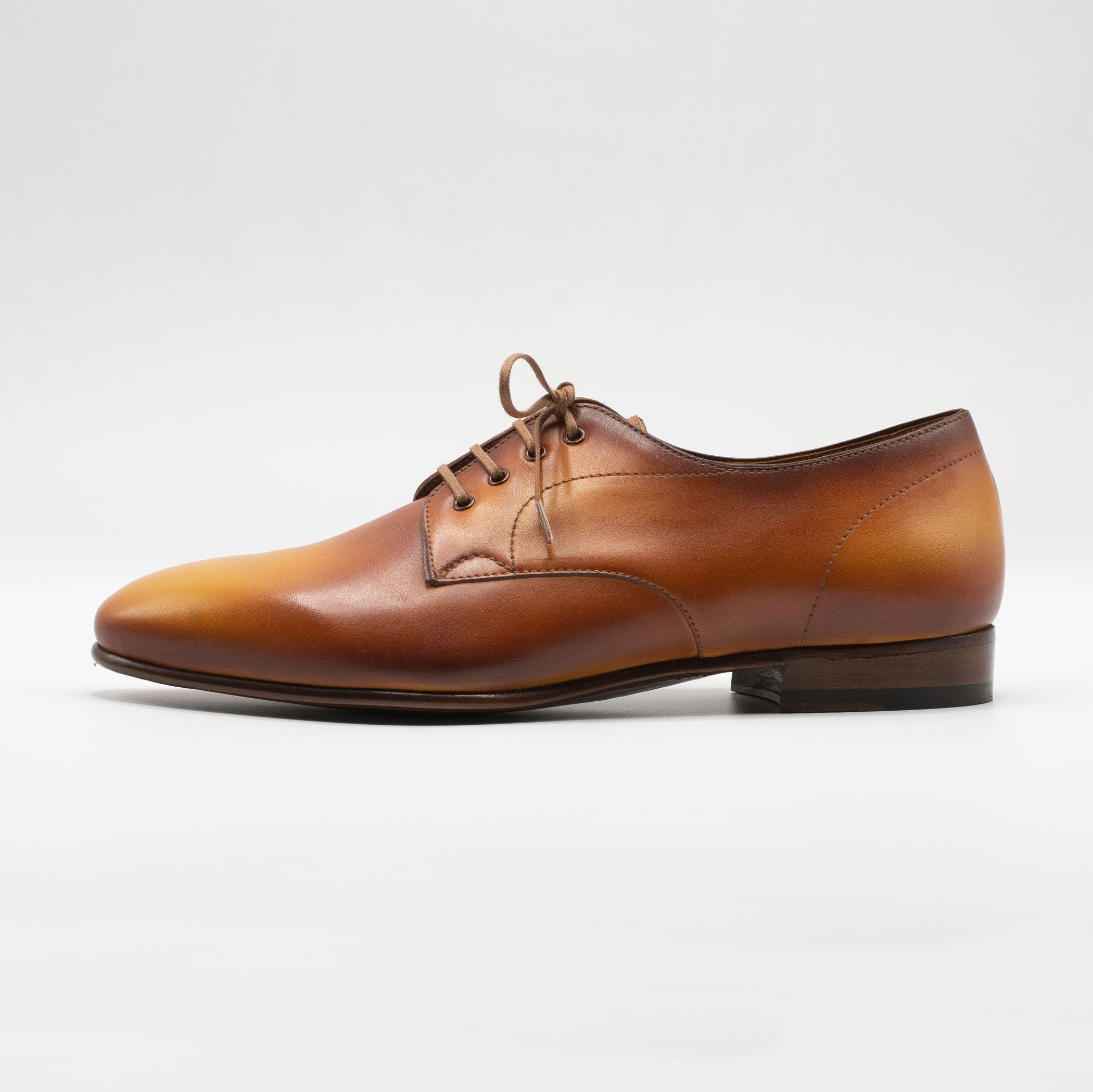 Pablo Derby - Gold Semi Unlined
