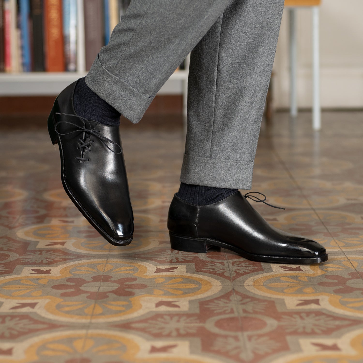 Wholecut Oxford Shoe -  Onyx Box Calf