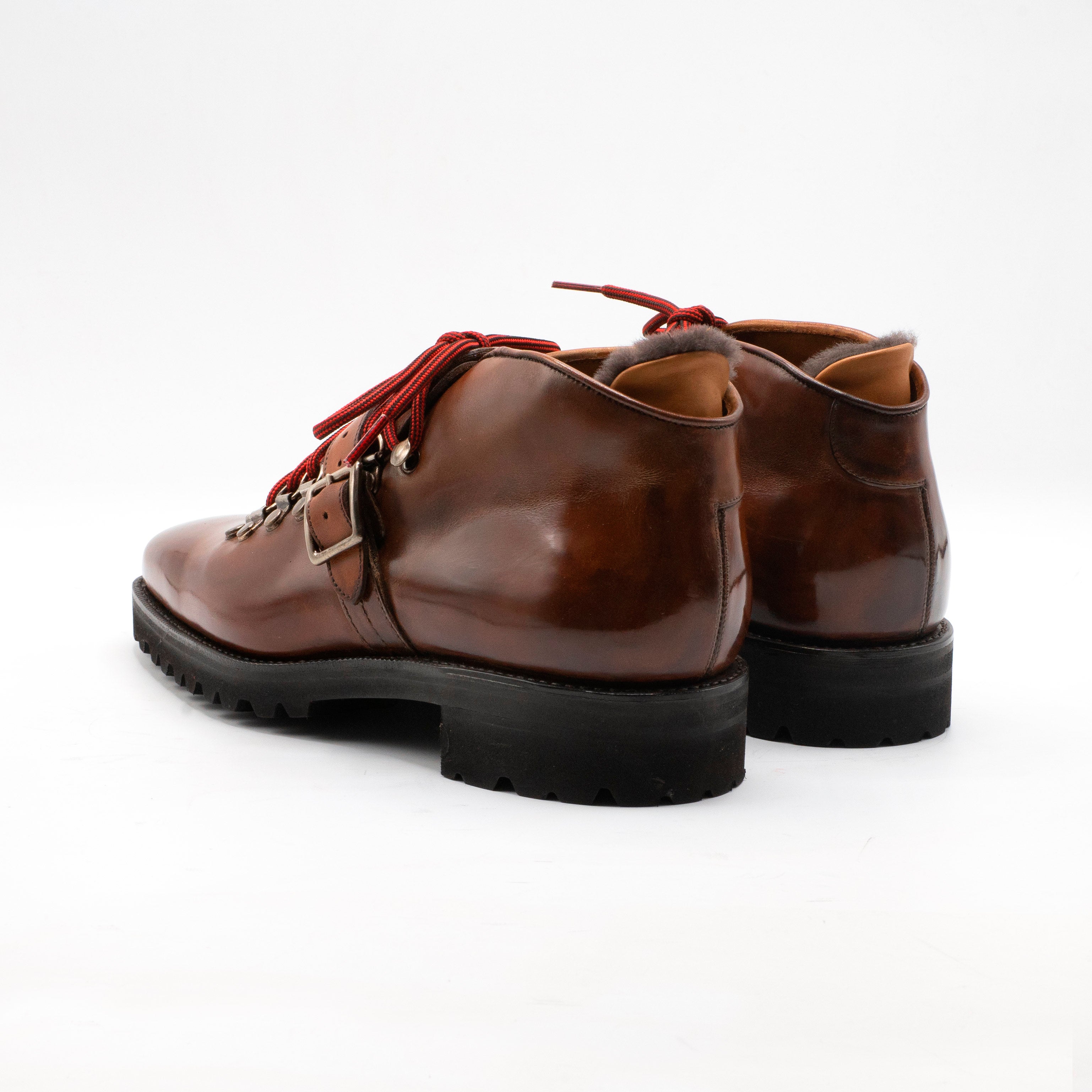 Borcego mountain boot made in Spain by Norman Vilalta